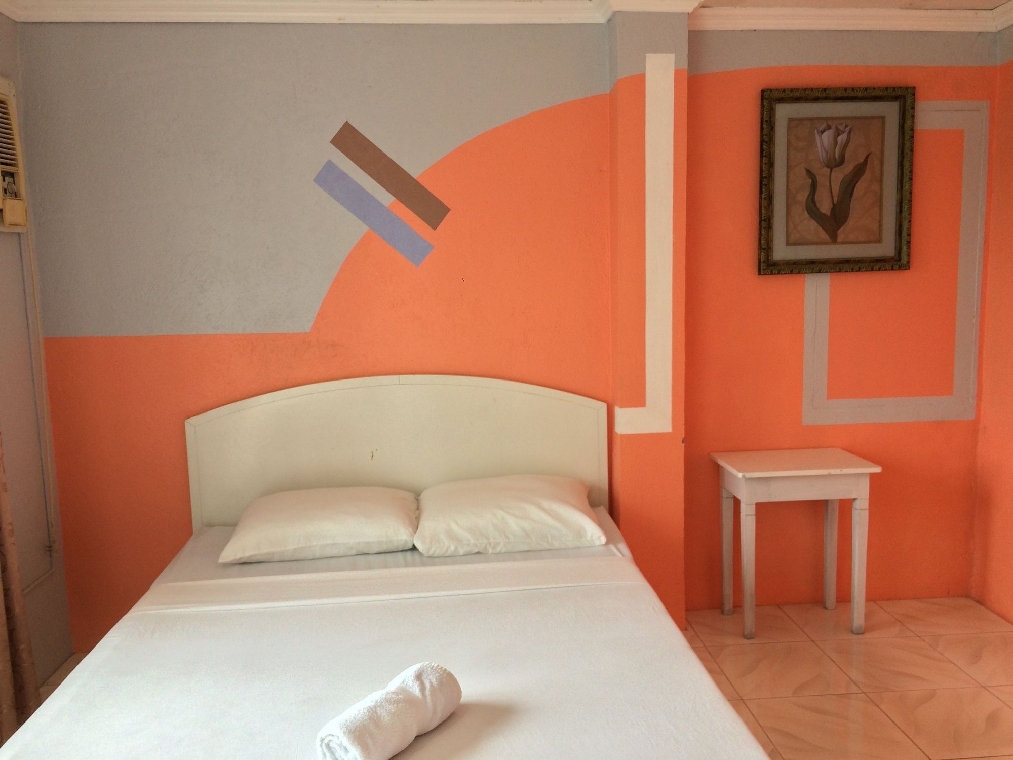 El Paso Inn Тагайтай Экстерьер фото